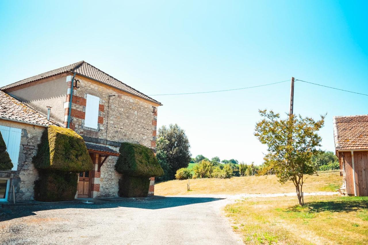 Maison De Campagne, Bord De Lac, Piscine, Billard 11 Per Plieux Bagian luar foto