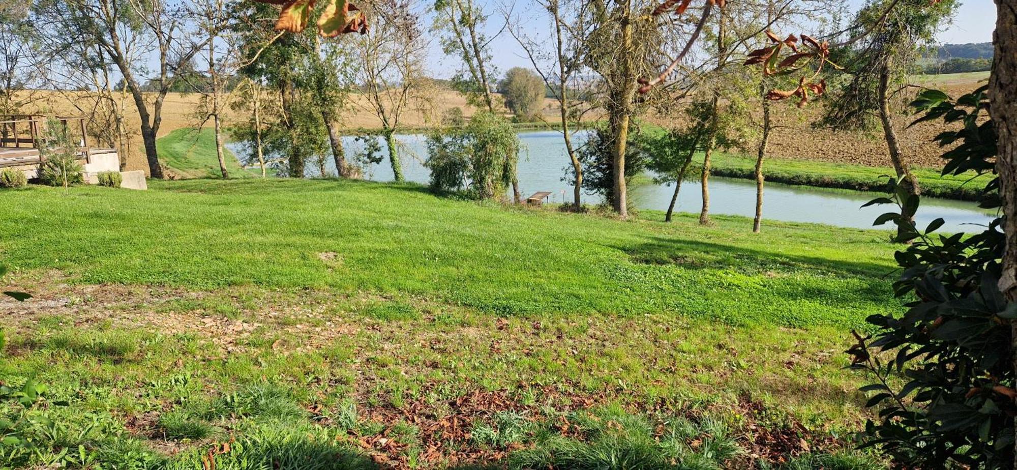 Maison De Campagne, Bord De Lac, Piscine, Billard 11 Per Plieux Bagian luar foto